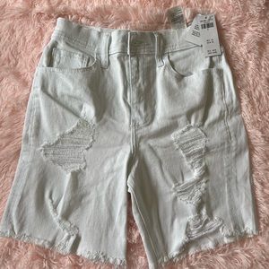 Brand new Ultra High Rise Dad Short
